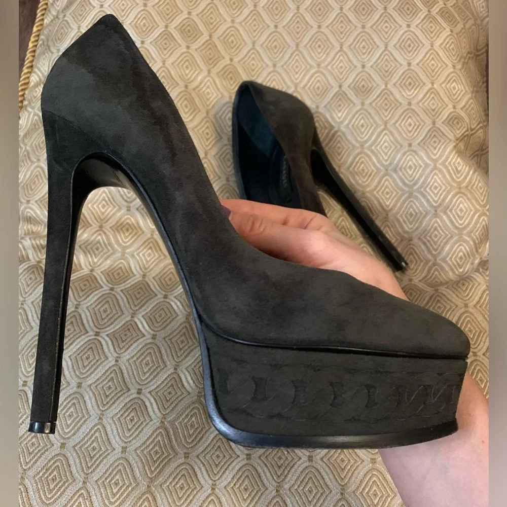 CASADEI Chain Pattern Platform Pumps. Size 6.5 US - Picture 5 of 9